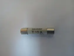 Плавкий предохранитель 10A